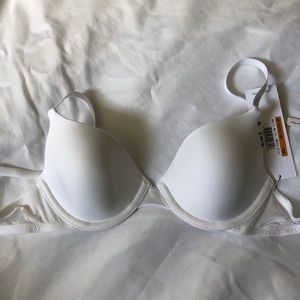 Calvin Klein 32A White T-Shirt Bra NWT